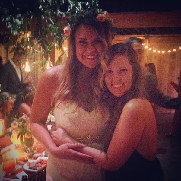 heyheykrenee's tweet image. with the gorgeous bride @whitwolfe 💗 WHAT a great time! #dancingfools #cadavidwolfewedding #lovethisbabe