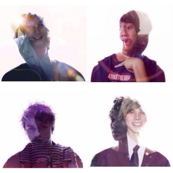 If this picture doesn't make you RT i don't know what will..

#5SOSFamBigVote 
#MTVHottest 5 Seconds of Summer
