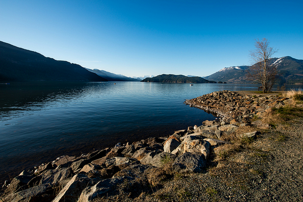 ChanMaly4love's tweet photo. Harrison Lake, In Canada http://t.co/t79UxTSy9K