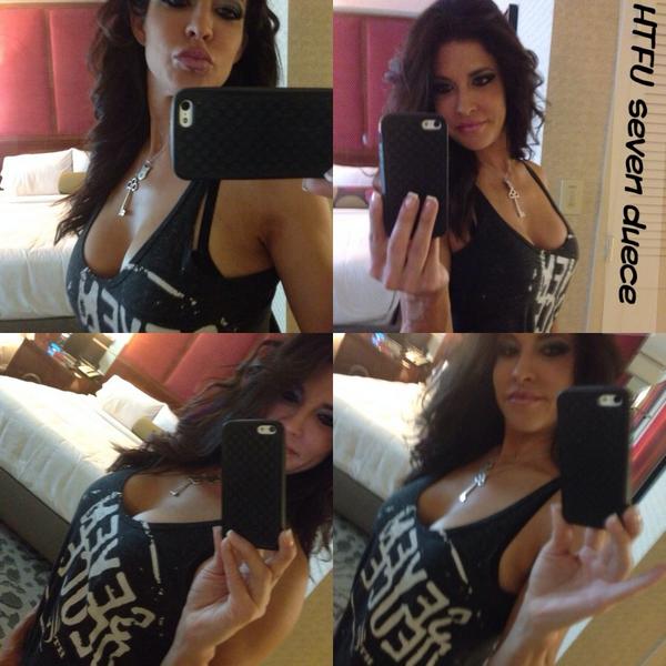 Fitmodelsherry's tweet photo. @htfudotcom 
#htfu #sevenduece 
#selfie #sexy http://t.co/HgFYIQgN9L