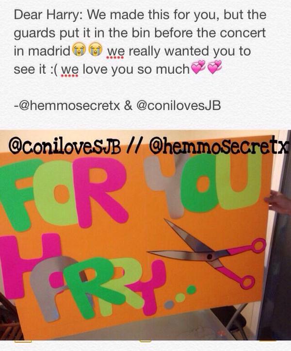 RTRTRT Please we REALLY need him to see this😭😭 {@conilovesJB and me} 

#MTVHottest One Direction