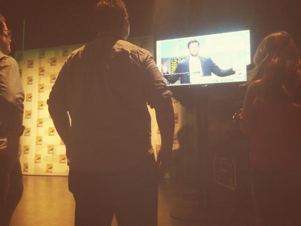 jarpad's tweet photo. Comic-con fun!! #backstage http://t.co/e8vlQ6Ey5y