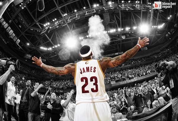 BleacherReport's tweet image. LeBron James announces on Twitter that he will return to No. 23 ble.ac/WZvLfj