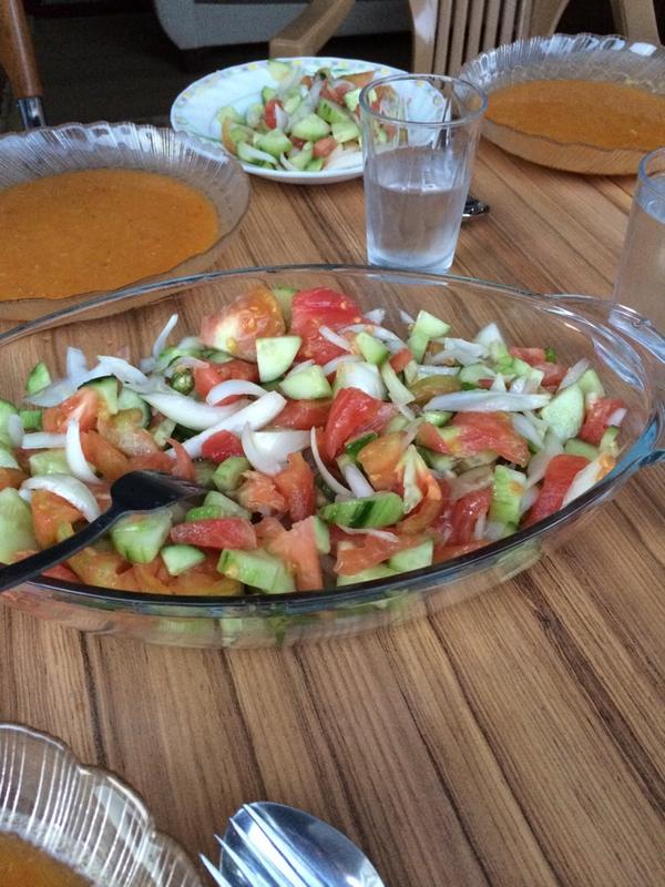 yilmazeres's tweet photo. Bu yılın son iftarını yapıyoruz... (@ Esenköy / Çınarcık / Yalova w/ 5 others) https://t.co/eFUUP2iife http://t.co/HYOh6VoNGt