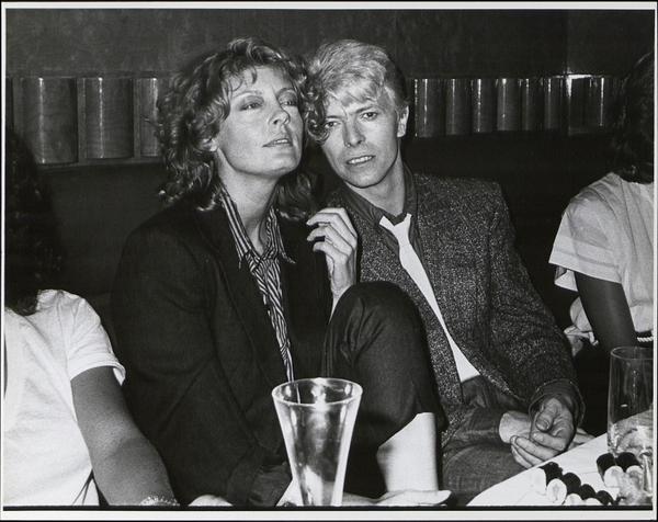 repubblica's tweet photo. Susan Sarandon si confessa: "Con Bowie love story e marijuana" http://t.co/KEcNVl2OnQ http://t.co/it6Ax00pRY