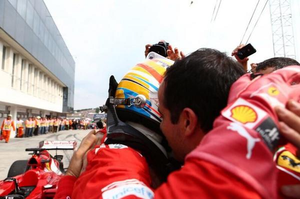 alo_oficial's tweet photo. Foto domingo!! Gracias!!

Sunday photo!! Thanks!! http://t.co/5LK6lNfCtD