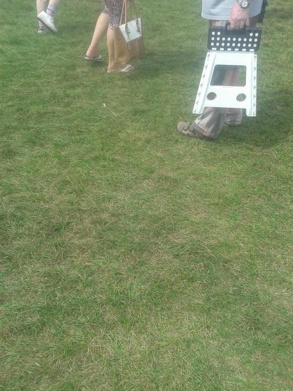 pencarrow1's tweet photo. @sockssandle . Bude today http://t.co/2eH4XXkK4F