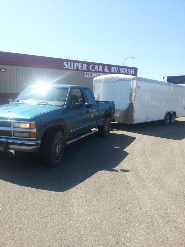 WorkwellMoving's tweet image. Time for a wash. Here at super car &amp;amp; rv in #leduc. The county is muddy!!! Need to be clean for our move in Leduc tmrw
