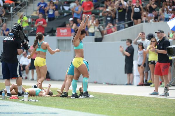 CrossFitGames's tweet image. @CrossFitDynamix is the only team to finish Worm Bob Final in Heat 1. They set the time to beat of 24:07.8.