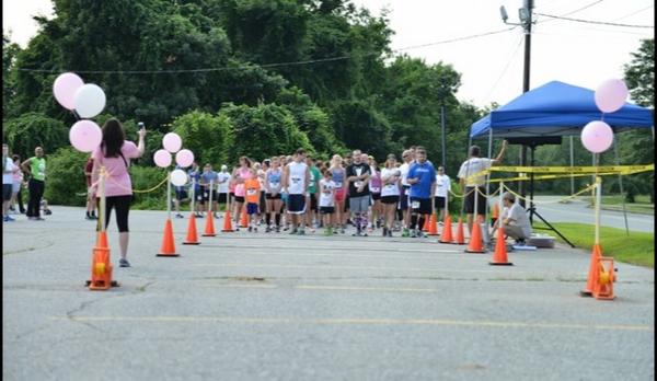 RunandRenew's tweet photo. Congratulations to all our finishers at today's event! #5k #OneMile #BostonStrong http://t.co/jZvAc7tNlb
