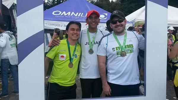 jtororamirez's tweet photo. Misión cumplida en #mmb con @leozgar y @carlosalop http://t.co/Fe8GfC6NRP