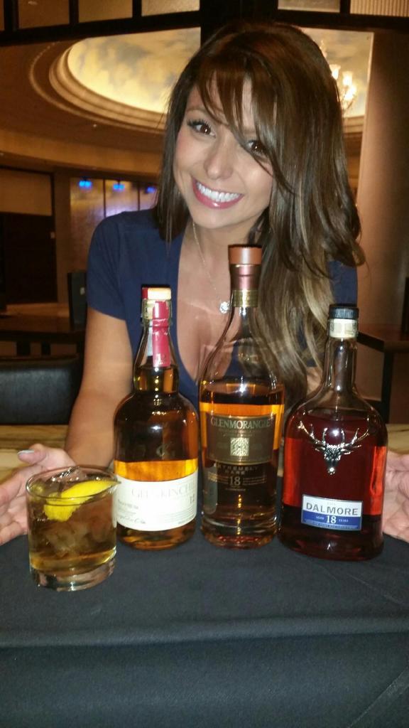 PublicHouseLV's tweet photo. National scotch day ! #delmore #ScotchDay #Scotch #publichouselv http://t.co/8zI3sonFfb