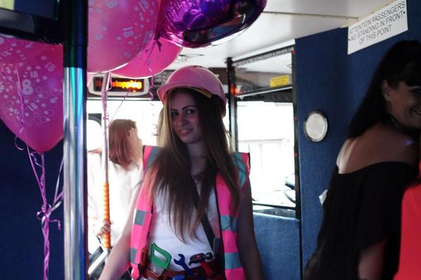 FUNctionBUS's tweet image. 18th #birthdaygirl #happydays #SummerFun #BrumIsBrill