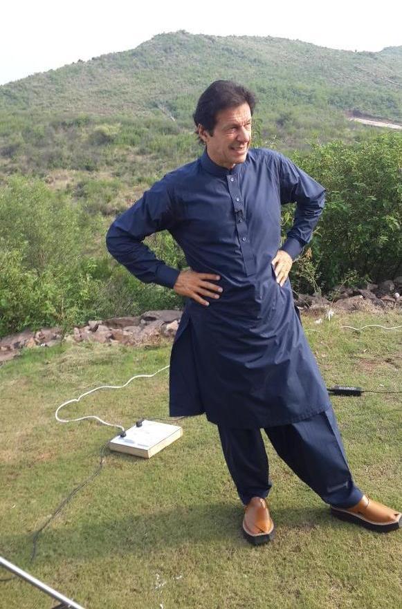 MOHSINMUZAFFAR's tweet photo. Great Leader @ImranKhanPTI #AzadiMarchPTI http://t.co/6T4FwSZUEN @hassan_k82 @imran_sidra @diyarahman99 @NazBalochPTI @MuradSaeedPTI