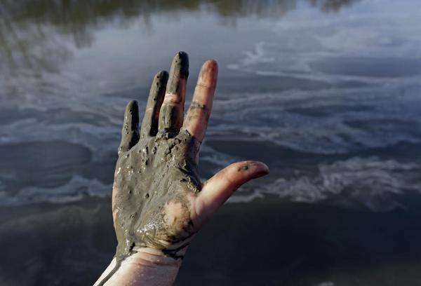 AdilNajam's tweet photo. #DirtyCoal #BadlyManaged
is not just a catastrophe,
its a crime.
This, I fear,
will become
tomorrow's #IPP.
. http://t.co/ZRLWuCR395