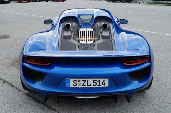 PorschePics™ tweet media