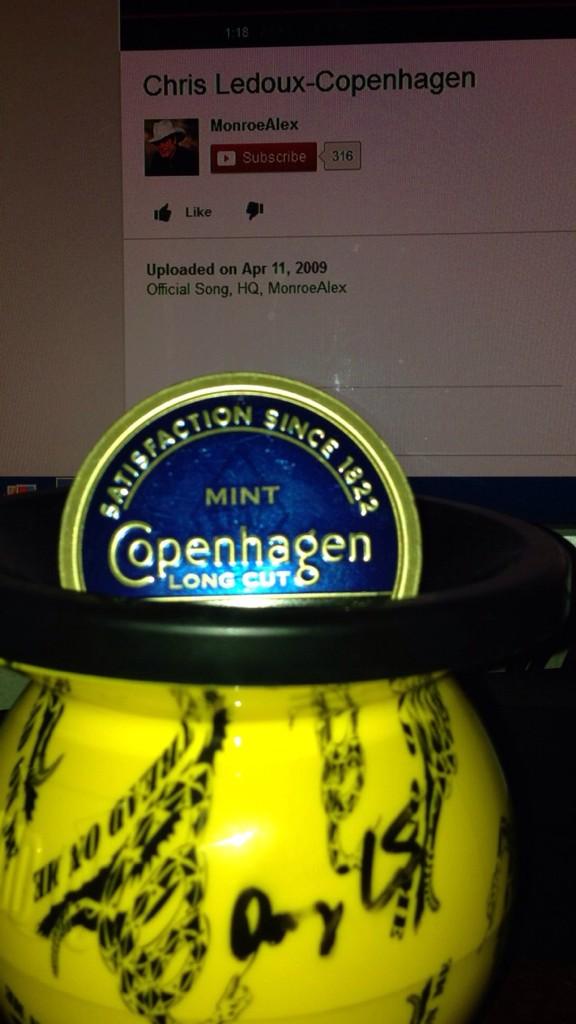 cali_dipper's tweet photo. Gettin me through a day of packing for my move #DBH #DBHLife @mudjug1 http://t.co/fowA2aEMvP