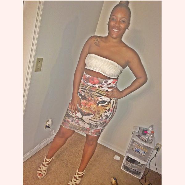 x_brilove's tweet image. Don't watch me , better watch yo b**** Nigga 🙊👋😏😍 #club47 #lastnight #iwastooturnt #Tellahaterisaid . . . .