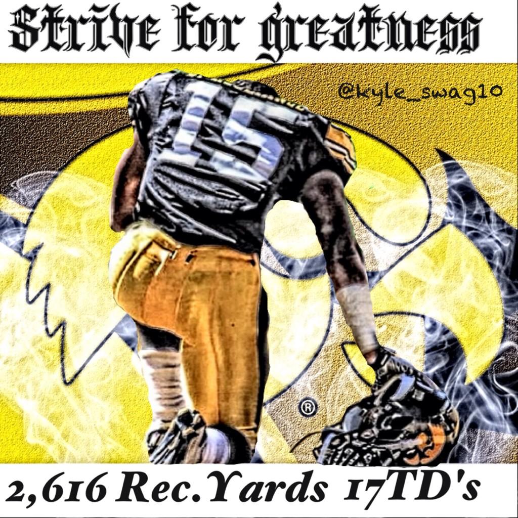 Btkz0y0CMAAyW4n.jpg:large