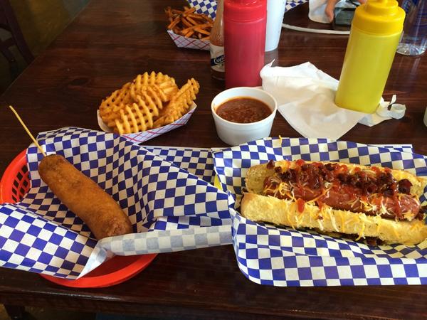 Look at that hot dog!!@DreamyWeenies