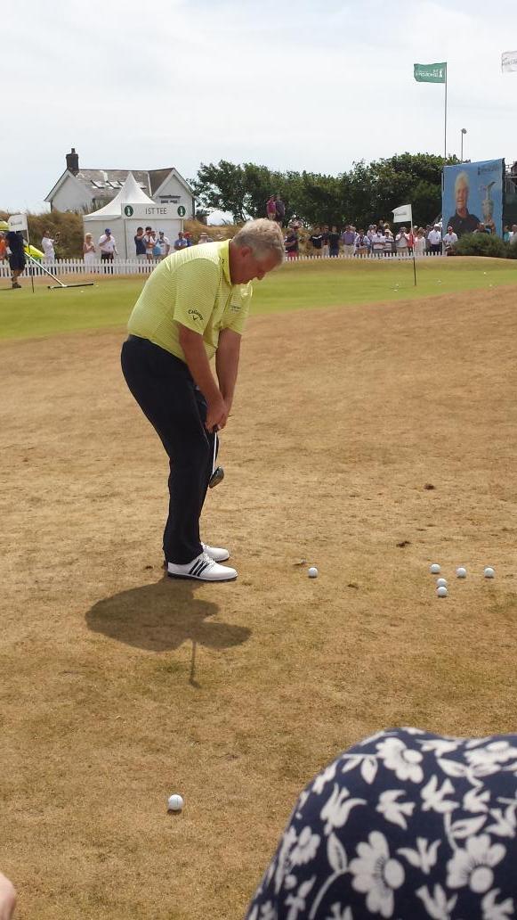 liljinx31's tweet image. Loved @RoyalPorthcawl today following Monty #classcourse #seniorchampionship #wales ⛳⛳👏👏👍👍⚪🚩