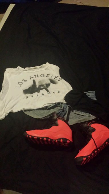 OOTD http://t.co/9TWym6ZoGU