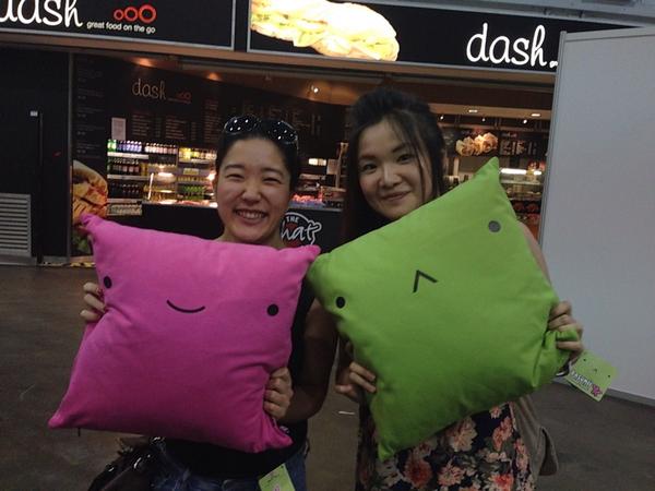 _YoKawaii's tweet photo. Awesome picture!!! @CushionFriends #hypercushion http://t.co/Qx4l2IX22m