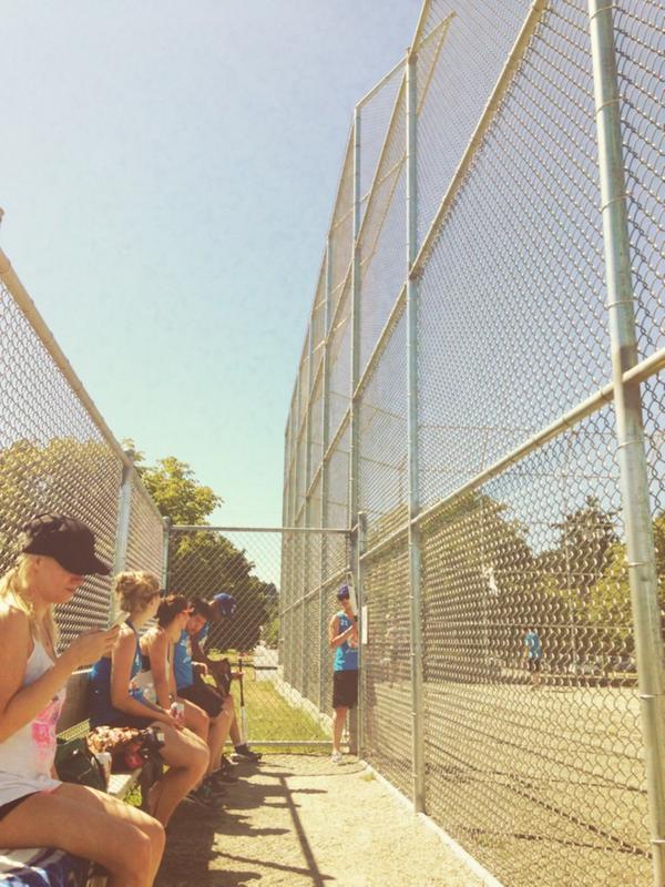 kimula_b's tweet photo. Playoff game #1! @TeamFishballs http://t.co/8ZQTI8Ugz1