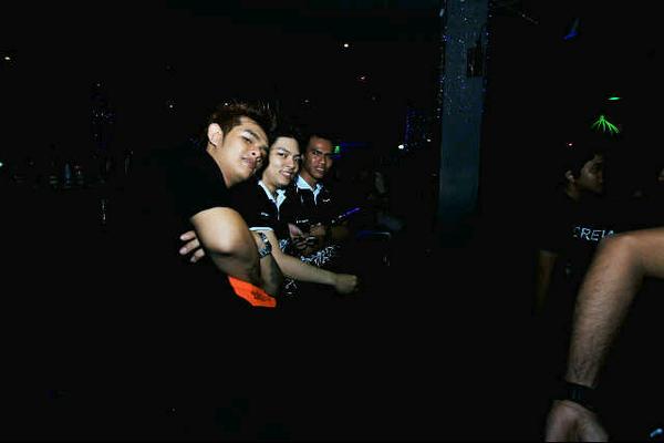 AndrieFlowrez M2000 tweet media