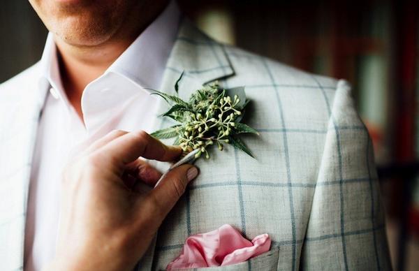 Marijuana buds were the flowers of choice at one Colorado couple's wedding: bit.ly/1nwQC3K