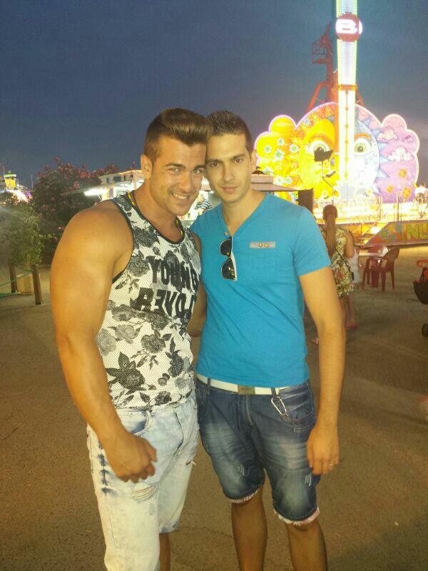 JPikante's tweet photo. Gran día con mi @diegokanion lo mejor q tengo mi hermanoo http://t.co/Bvlys3sZW9