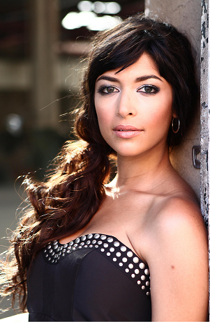 My pick for todays sexiest celebrating a birthday is actress Hannah Simone Happy Birthday! 