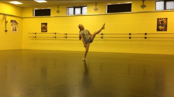 maxinemaxxy's tweet image. Working hard in the studio today ready for this weekend at @UKStandOut .. Thank you for voting :)