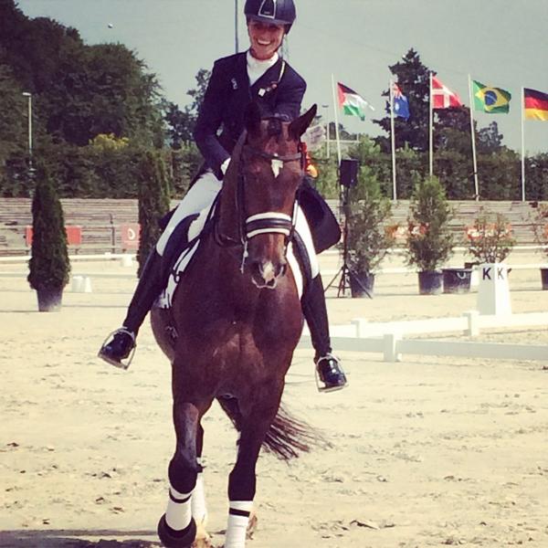 4e plek CDI***Deauville in de inter freestyle met 69,3%! Genoten en heel blij met Sam!!!