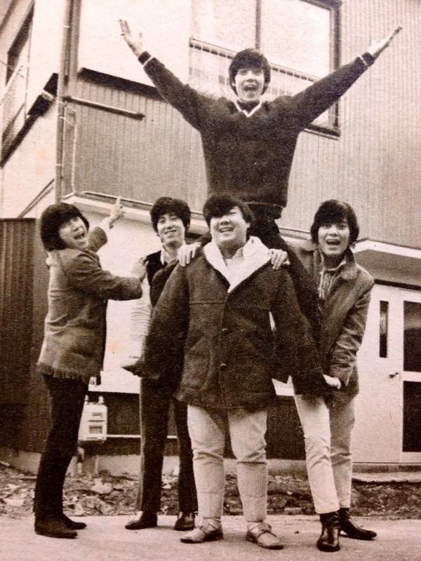 تويتر 昭和元禄 アングラポップ على تويتر 1968年 ヨコハマ グラフティ 番外編 ザ ゴールデン カップス 横浜 本牧に建てられたマー坊 ルイズルイス加部 氏 の新居に集ったメンバー Http T Co Ho3pis4zyq تويتر 昭和元禄 アングラポップ على تويتر 1968年 ヨコハマ グラフティ 番外編 ザ ゴールデン カップス 横浜 本牧に建てられたマー坊 ルイズルイス加部 氏 の新居に集ったメンバー Http T Co Ho3pis4zyq