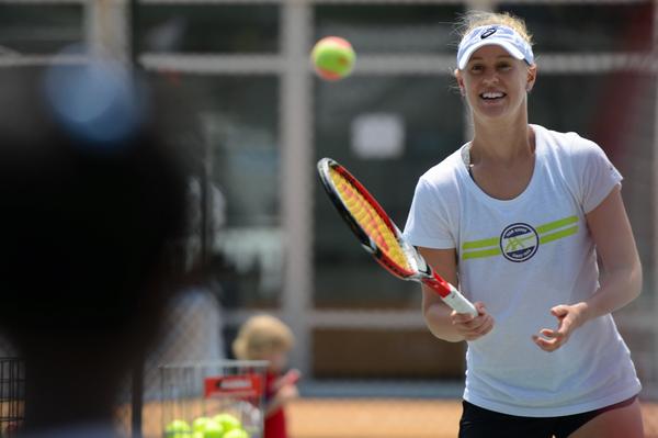 tennis_shots's tweet photo. Mini tennis fun!
@Riske4rewards @DreamsforkidsDC @WTA http://t.co/y62DJC0X98