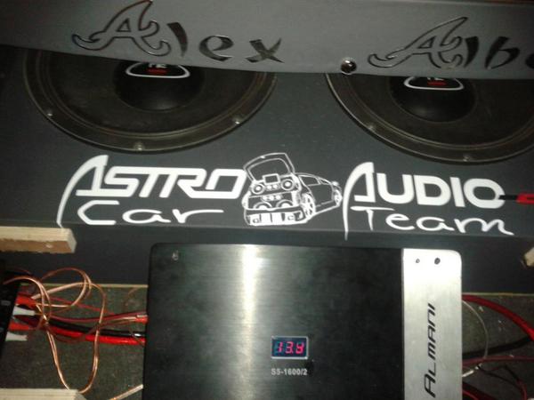 Astro_Audio's tweet photo. La electronica que comanda el area oeste http://t.co/5xDzSkRFx1