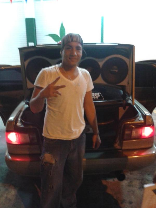 Astro_Audio's tweet photo. La electronica que comanda el area oeste http://t.co/5xDzSkRFx1