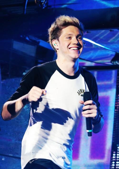 Howie (@niallerhoran410) on Twitter photo 