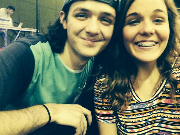 Not_active_01's tweet image. I look horrible, but it was so nice meeting you Dustyn! You guys did a great performance I loved it. 😍😭☺️