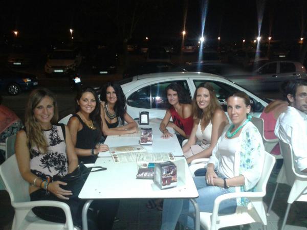 LidiaRuizCarpin's tweet photo. Muy bueno el finde playero! @Pilikasty @NoeliaRoVa @Isa28rufi @Araceli_Vallejo #Maria http://t.co/4pwb49CAcg