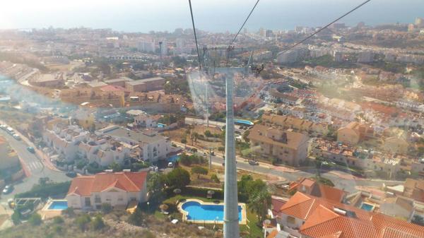 IsmaelCopete's tweet photo. Dando un pasaeo x los telefericos de benalmadena con @Piliguerrero91 vallas vista uuuaaauu... Jajaja http://t.co/9gV1HktjAM