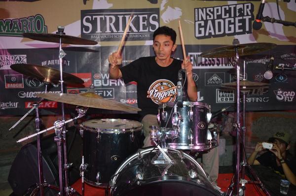 FINGERS BALI tweet media