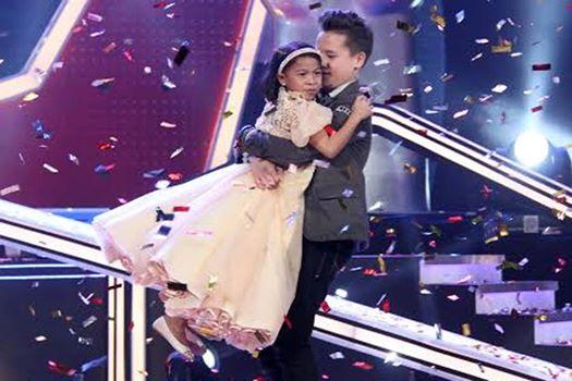 girainod's tweet photo. Ang AKing Awit Para Sa Inyongg Lahat http://t.co/YW8vqZylMK