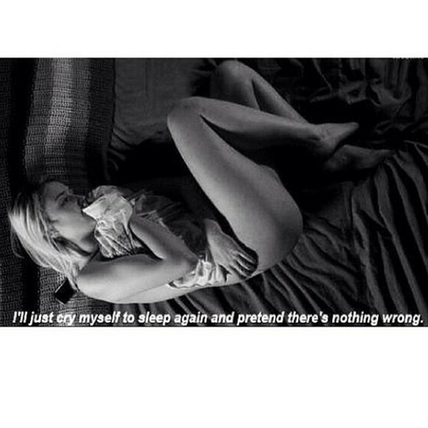 Effystonemm69's tweet image. "I'll just cry myself to sleep again and pretend there's nothing wrong "