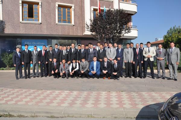 Bayram Kahvaltısı Sonrası Ocak Genel Merkezimizde Hatıra Fotoğrafı Çektirdik 
" ÜlkücüHareket HayırlıBayramlarDiler "