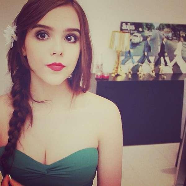 fakerecos's tweet photo. GUAPURA ¿Quieres que te recomiende? ¿si? entonces por favor sigue a @ :3  [AVISAME SI LO HICISTE] #GRACIAS http://t.co/dhBV9BJBi0