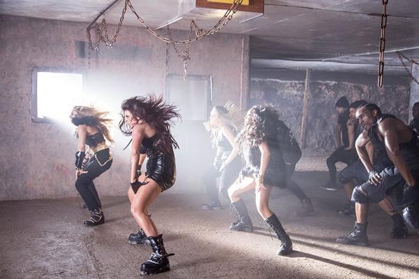 LittleMix's tweet photo. We love a cheeky photo of the girls from the #SaluteVideo on a Monday morning... Mixers HQ x http://t.co/ksVkk7ErSr http://t.co/cMi6yg7lkG
