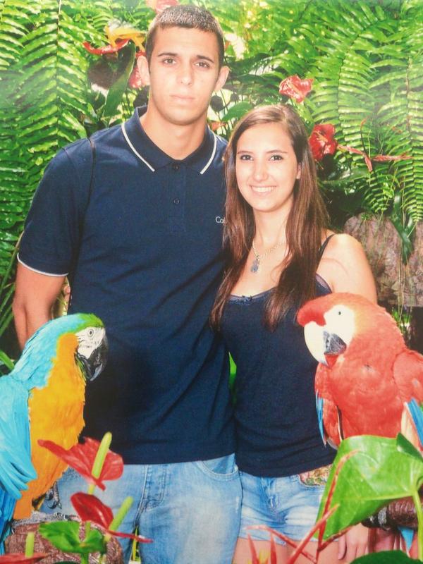 terciosAE's tweet photo. Loroparqueeee @Evaevita1995 http://t.co/iUxPYoUMIN