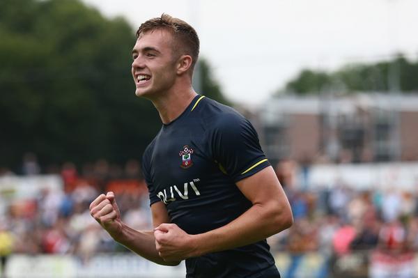 We understand Southampton Calum Chambers could become an Arsenal player today - more transfer news NEXT on #SSN